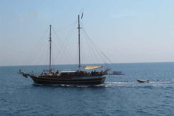 Yacht Picnic